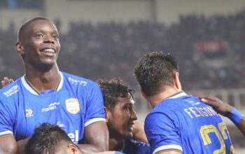 Pemain Adhyaksa FC merayakan promosi ke Super League