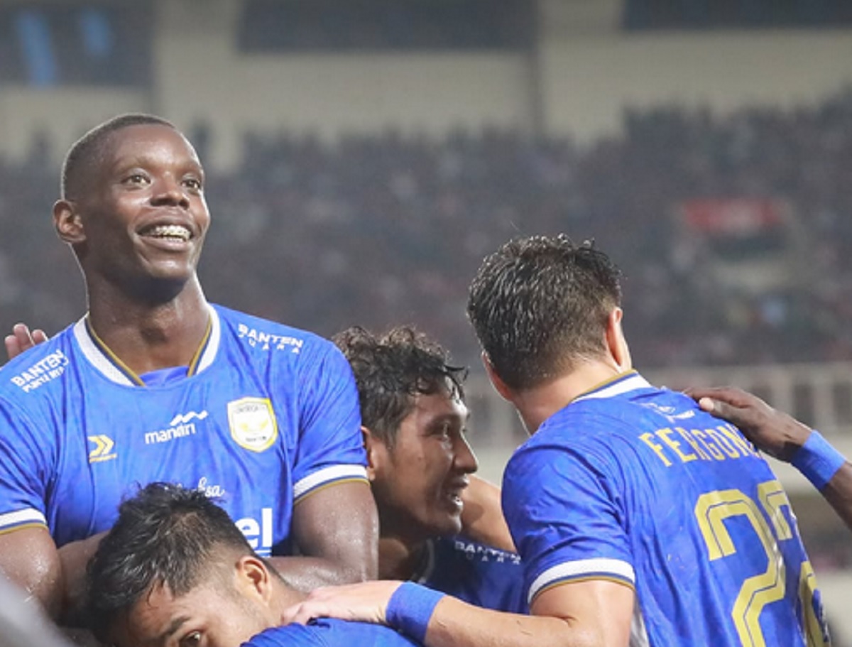 Pemain Adhyaksa FC merayakan promosi ke Super League