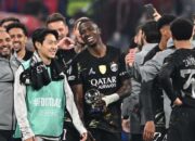 Bayern vs PSG, pemain PSG merayakan tiket final Liga Champions di Allianz Arena