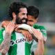 Pemain Real Betis merayakan kemenangan atas Elche