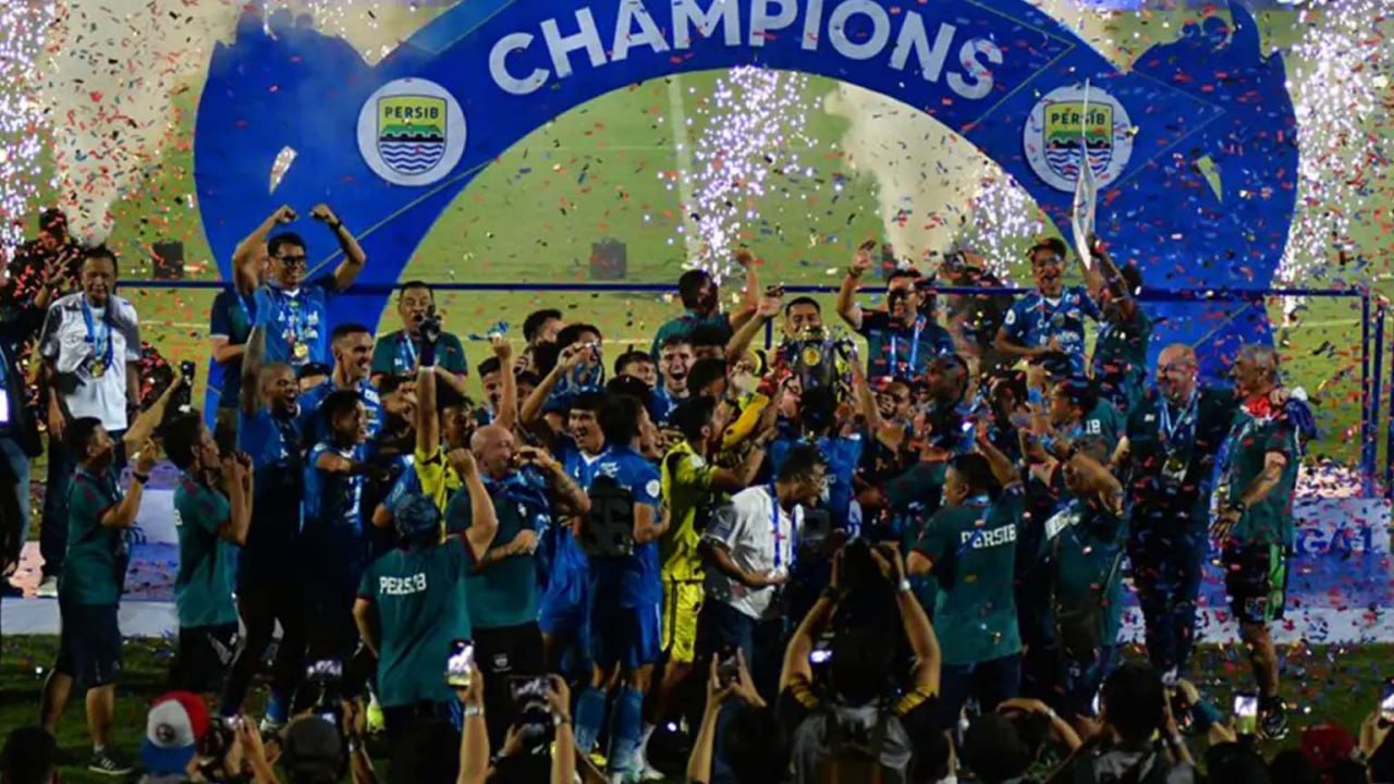 Persib Bandung dalam perayaan juara