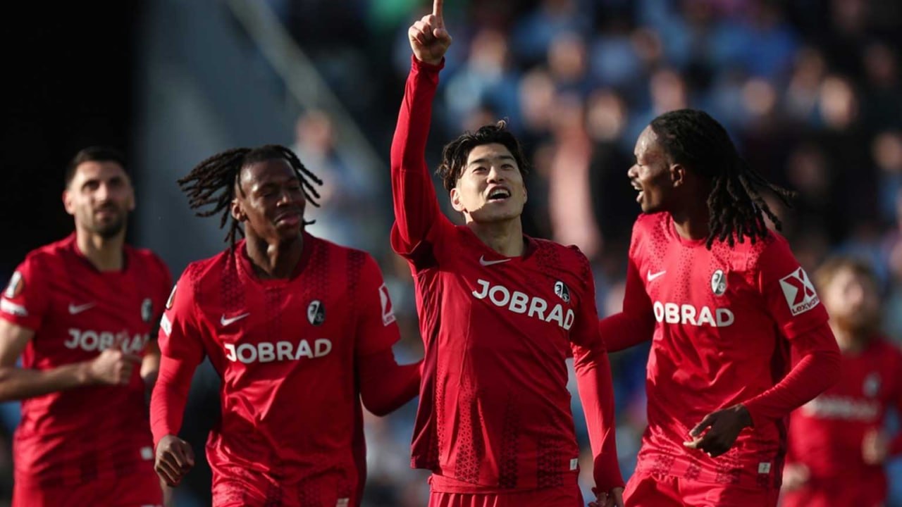 freiburg vs braga pemain Freiburg merayakan gol