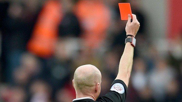 kartu-merah-wasit