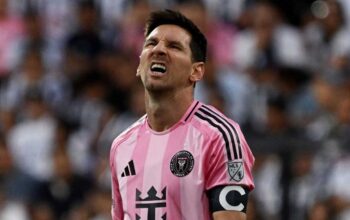 messi cedera hamstring