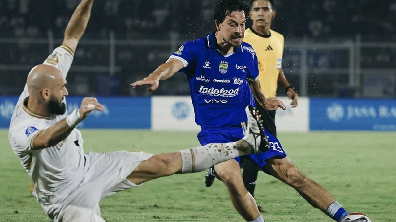 Persib Bandung vs PSIM Yogyakarta
