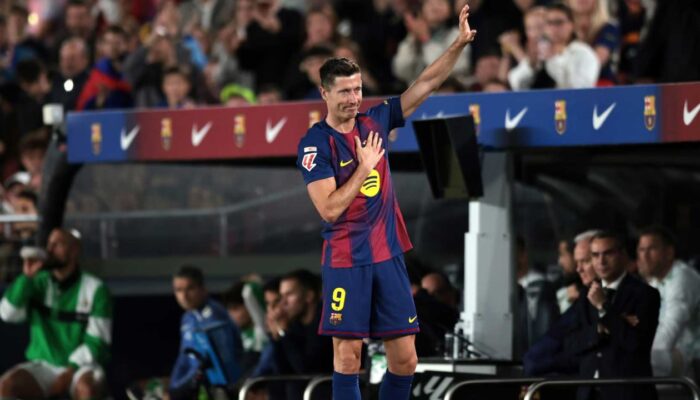 Robert Lewandowski Pamit dari Barcelona di Laga Terakhir Camp Nou