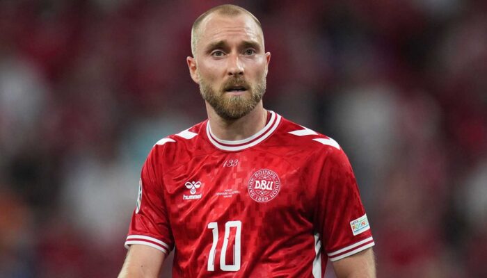 Christian Eriksen Kolaps Lagi Saat Denmark vs Ukraina, Laga Langsung Dihentikan