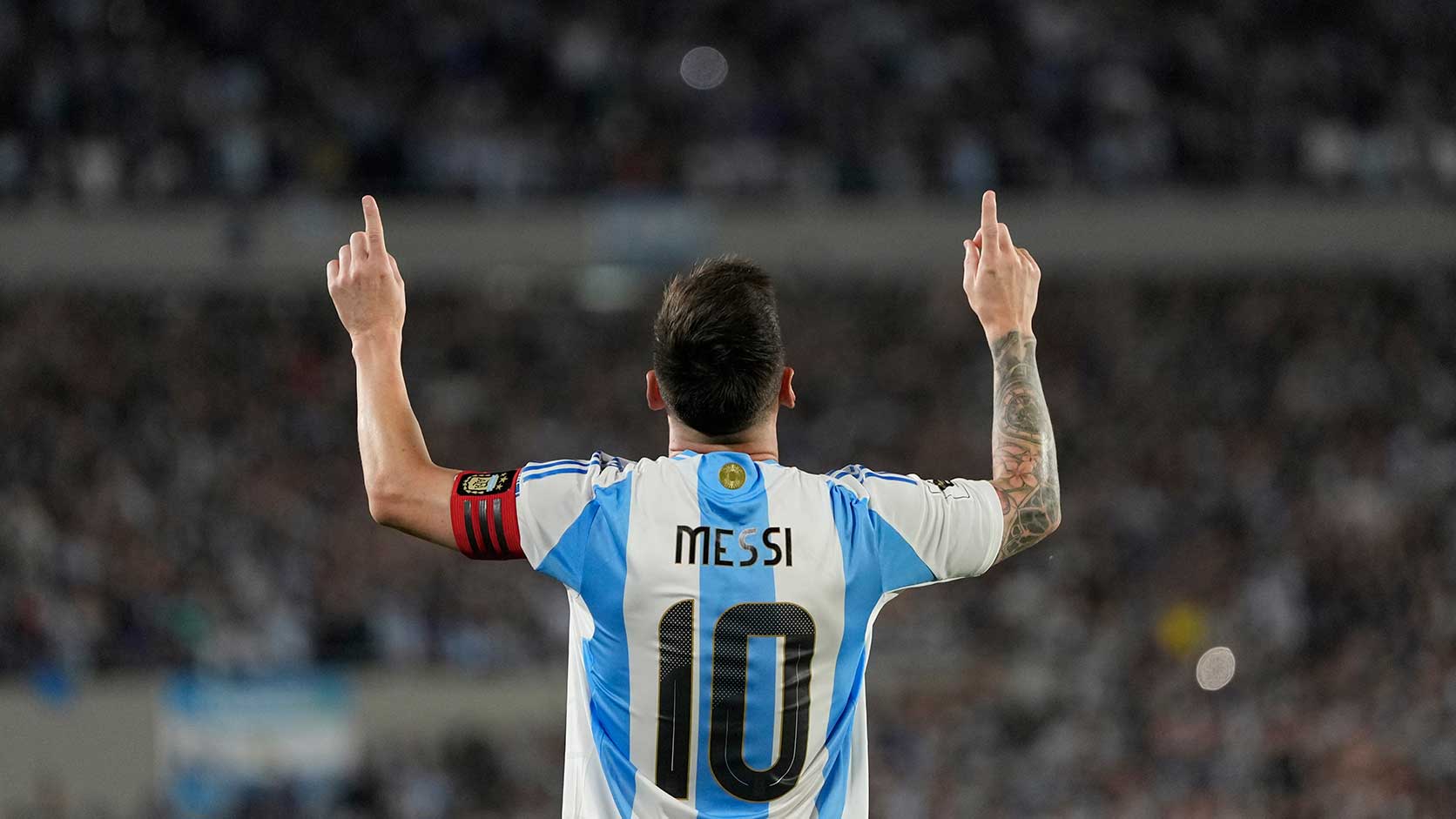 Update daftar top skor Piala Dunia 2026 yang dipimpin Lionel Messi dan Kylian Mbappe dengan delapan gol.